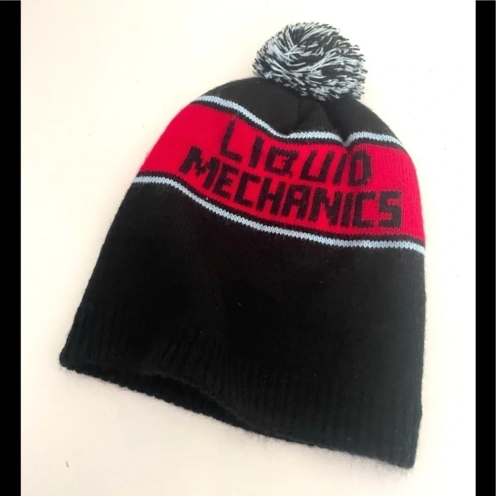 LIQUID MECHANICS black knit Pom Pom beanie adult size